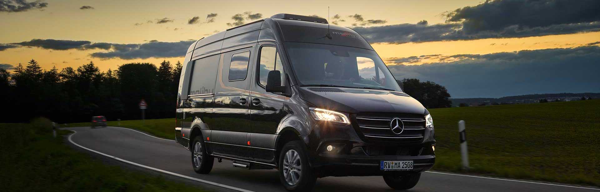 Malibu Genius, Landschaftsaufnahme in Abendstimmung